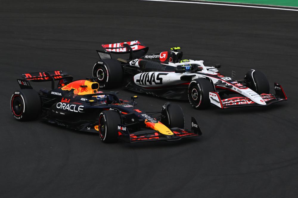 面临更大的 面临更大的